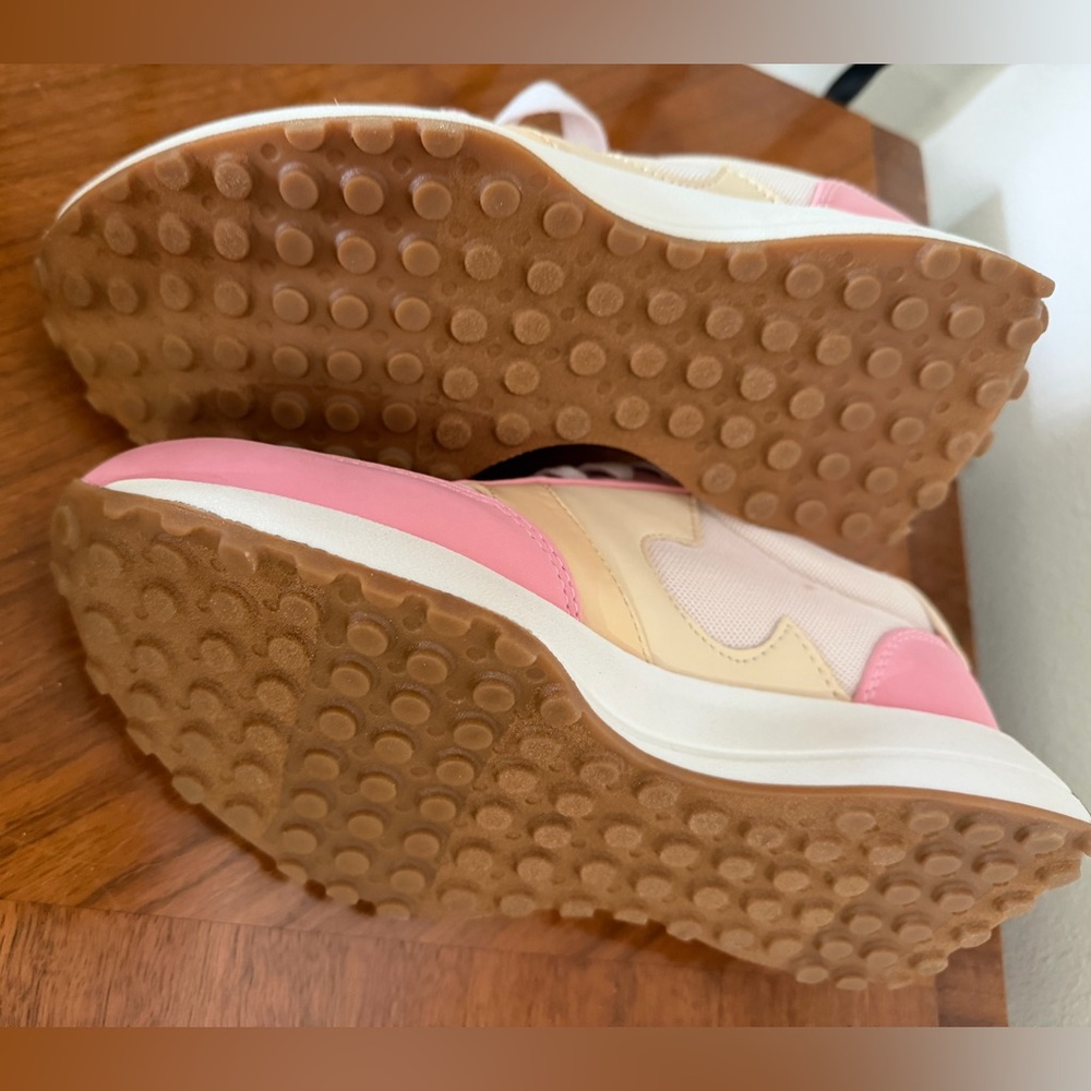 Circus by Sam Edelman Women's Pink and Beige Sneakers - Picture 4 of 4